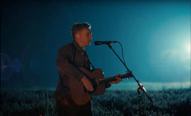 Load video: Tyler Childers - Nose On The Grindstone (Official Live Video)